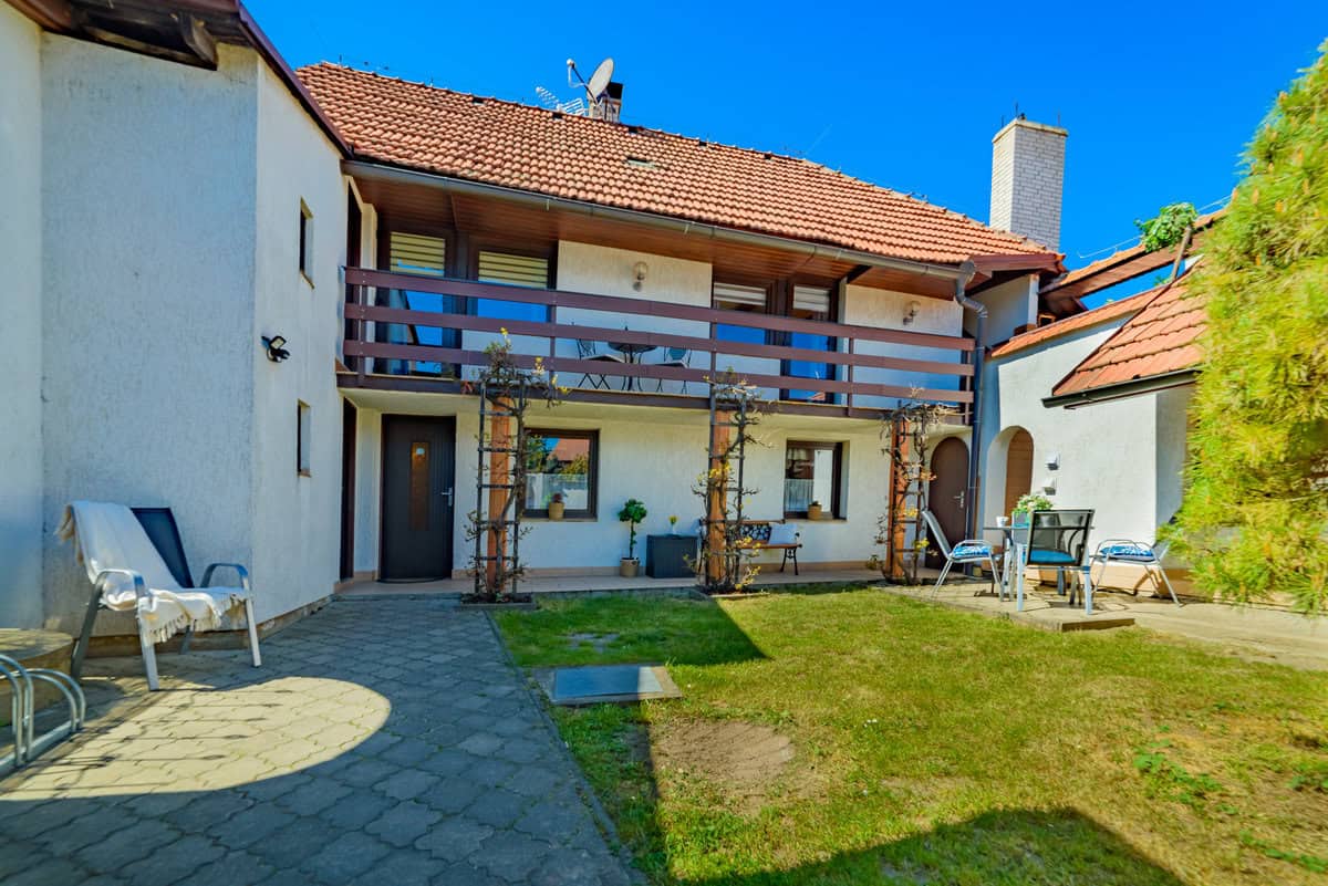 Relax na zahradě a v sauně 5 RH1 5573 HDR result